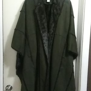 Dark Green Cape Fur Lining+
